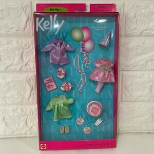 Barbie Fashion Avenue Kelly Piece of Cake Outfit Vintage 2001 NIP